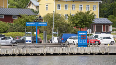 Bensinautomater vid Hammars strand i Borgå.