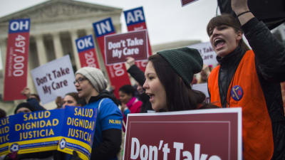 Demonstration för Obamacare utanför USA:s högsta domstol