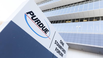 Bild av fasaden till Purdue Pharmas huvudkontor i Stamford, Connecticut. 