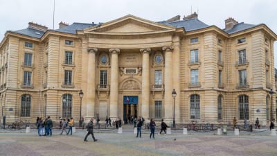 Sorbonne-universitetet i Paris. 
