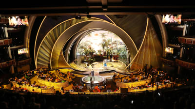 Sebastian Yatra uppträder på Oscarsgalan 2022. 