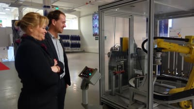 industriell robot i full fart