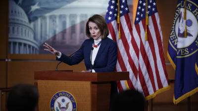 Pelosi höll en presskonferens just innan hon skulle iväg på den nu inställda resan till Afghanistan på torsdagen. 