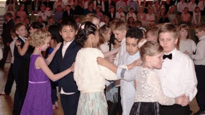 På lantdagsbalen dansades både pardans, rindans och jenkor (schottis).