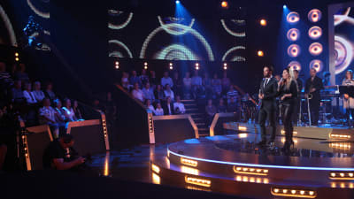 Kuva SuomiLOVEn studiosta kolmannelta kaudelta.