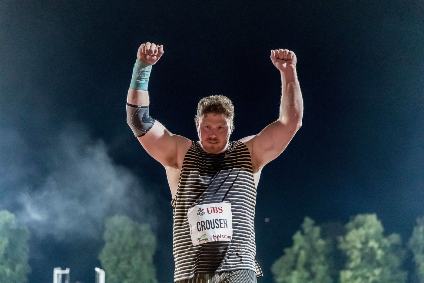 Ryan Crozier raises his hands in the air after a successful shot.