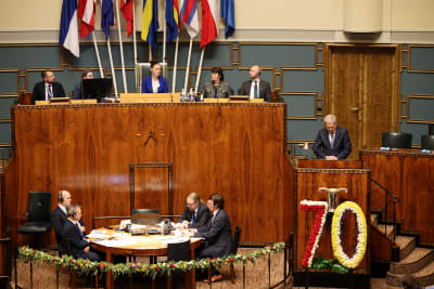 Republikens president i talarstolen på Nordiska rådets session i riksdagshuset