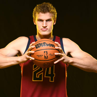 Lauri Markkanen edustaa jatkossa Cleveland Cavaliersia.