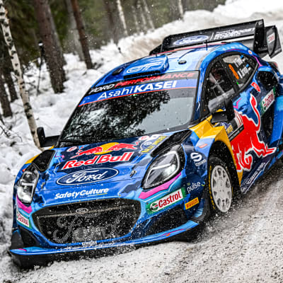 Ott Tänak ajaa Ruotsin MM-rallissa.