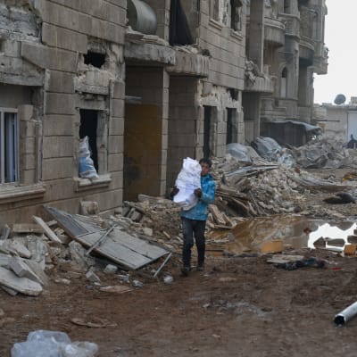 Efter jordbävningen i Syrien.
