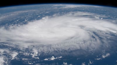 Monsterorkanen Dorian filmad från den Internationella rymdstationen ISS