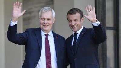 Emmanuel Macron och Antti Rinne i Paris