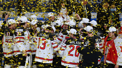 Kanada firar VM-guld 2021.