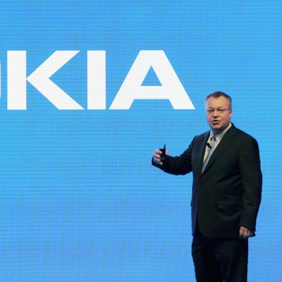 Nokian toimitusjohtaja Stephen Elop lehdistötilaisuudessa Barcelonassa helmikuussa 2013.