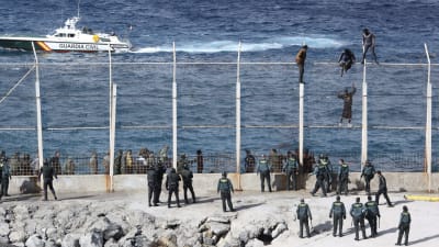 Stängslet i Ceuta vid gränsen mellan Spanien och Afrika.