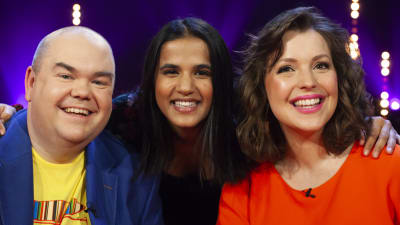 Johan Lindroos, Tika Sevón Liljegren och Eva Frantz analyserar låtarna i det tredje avsnittet av De Eurovisa 2019. 