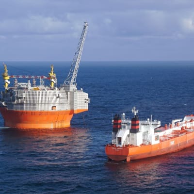 Maailman pohjoisin öljyntuotantolautta Goljat Barentsinmerellä Hammerfestista 85 kilometriä pohjoiseen.