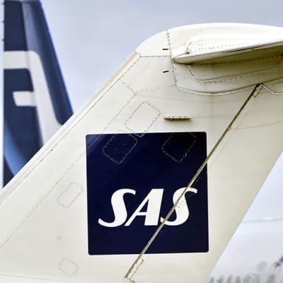 Finnairin ja SAS:n matkustajakoneet Helsinki-Vantaan lentokentällä.
