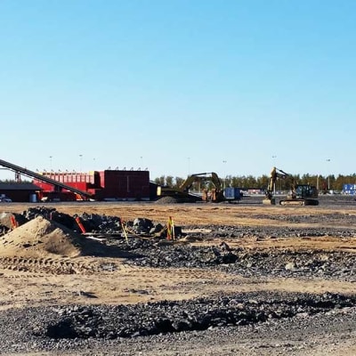 Raosin työmaa-alue Hanhikiven ydinvoimalatyömaalla 14.9.2016. Ruskon Betonin betoniasema.