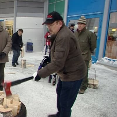 Kirveskeksintöjä esiteltiin Kuopiossa.