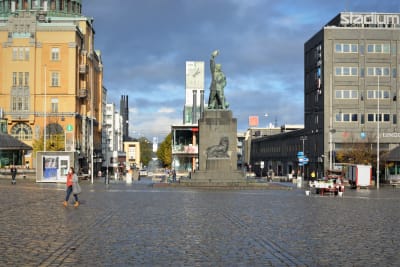 Vasa torg en solig höst dag.