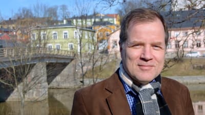 Vd Risto Saarinen vid Borgå vatten.