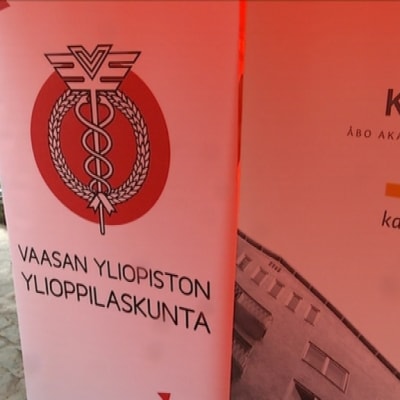 Vasa Studerande rf för samman finsk- och svenskspråkiga.