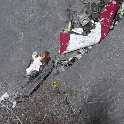 Vrakdelar av Germanwingsplanet i de franska Alperna.