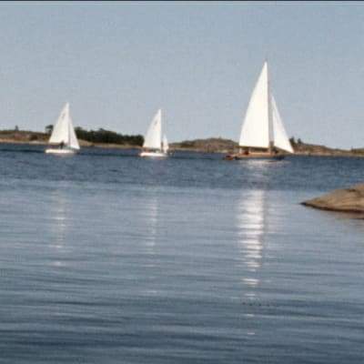 Purjeveneitä Ahvenanmaan saaristossa ohjelmassa Vene on silta.