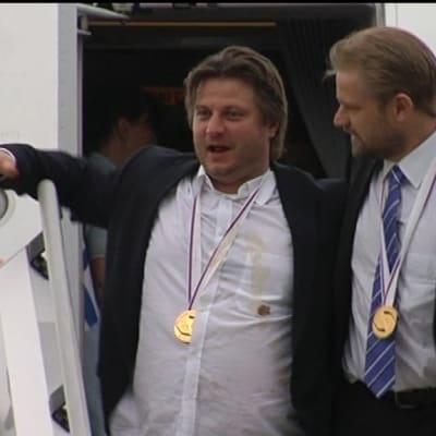 Hockeylejonen kommer hem