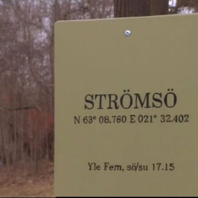 Skylt för de som angör Strömsö brygga.