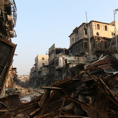 Tuhoutunutta Aleppon kaupunkia.