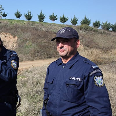 Frontex-poliisipartio valvomassa Kreikan ja Turkin rajaa.