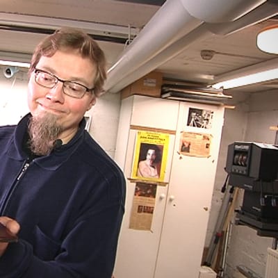 Vannoutuneen valokuvausharrastaja Kimmo Kujanpään silmäterä on Gundlach Korona-kamera 1900-luvun alkuvuosilta.