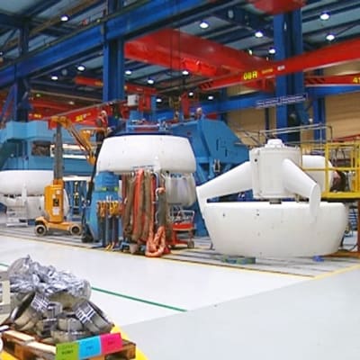 Rolls-Roycen Rauman yksikön tehdashalli joulukuussa 2012.