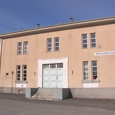 Reposaaren koulu Porissa
