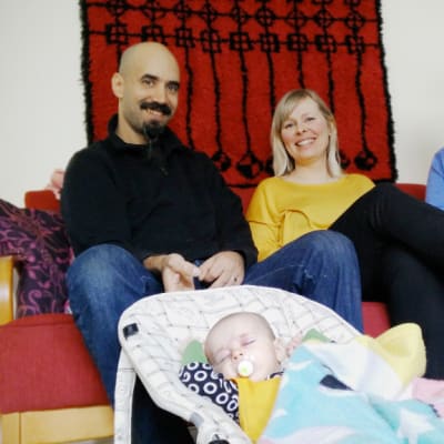 Doula Kirsi Pöykkö toimi Minna ja Rami Syedin tukena synnytyksessä