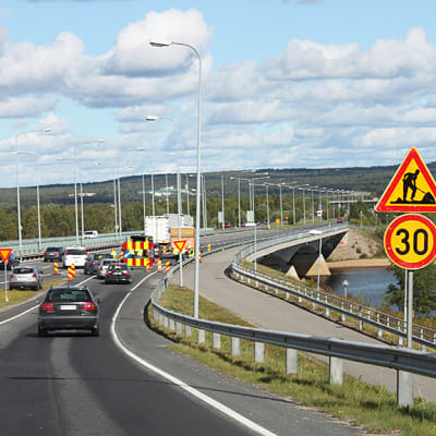30 km/t nopeusrajoitus Nelostiellä Rovaniemellä
