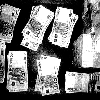 S
Viidensadan euron seteleitä.