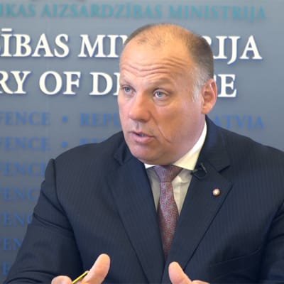 Latvian puolustusministeri Raimonds Bergmanis