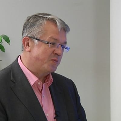 kansanedustaja Juha Rehula nettistudio haastattelu