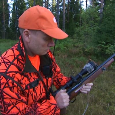 Karhunmetsästys metsästäjä Lappeenranta ase passipaikka