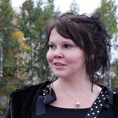 Kirjailija Katja Kettu