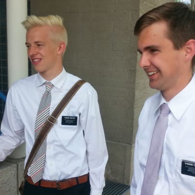 Mormonit lähetystyössä.