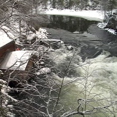 Talvinen koski