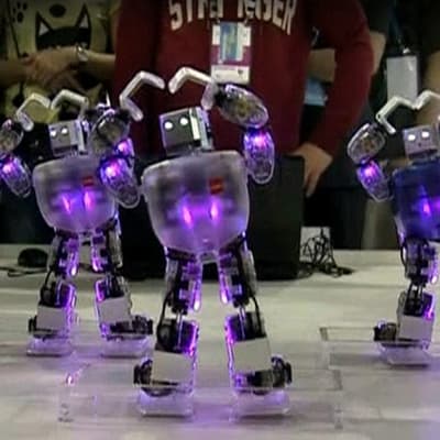 tanssivia robotteja