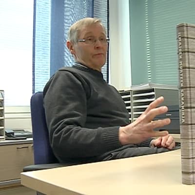 Antti Välimäeltä vierähti 10 vuotta Ilmajoen murresanakirjan tekoon.
