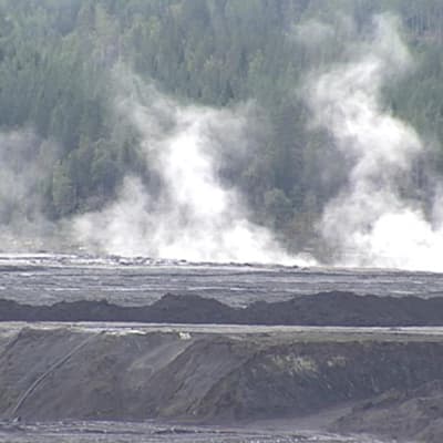 Talvivaaran kaivosalueella höyryää.