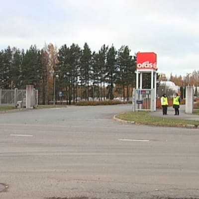 Oras Oy:n tehtaan piha Raumalla.