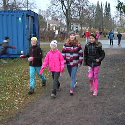 Lapsia välituntimaratonilla Loimaalla